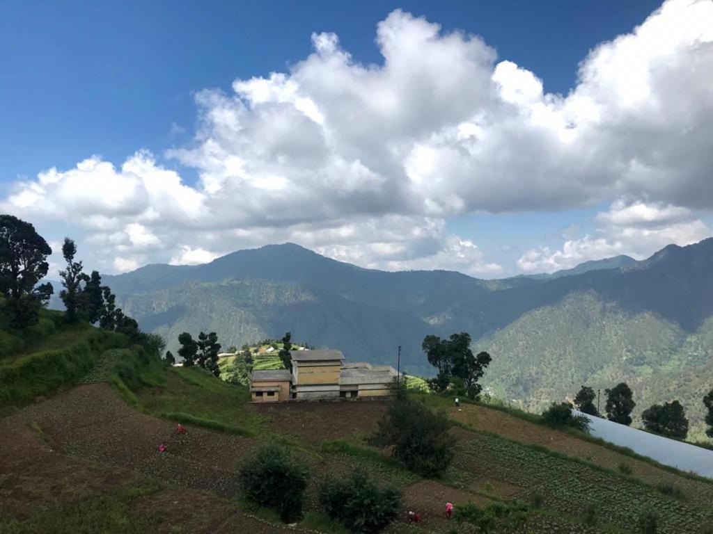 Green View Resort New Tehri Eksteriør billede